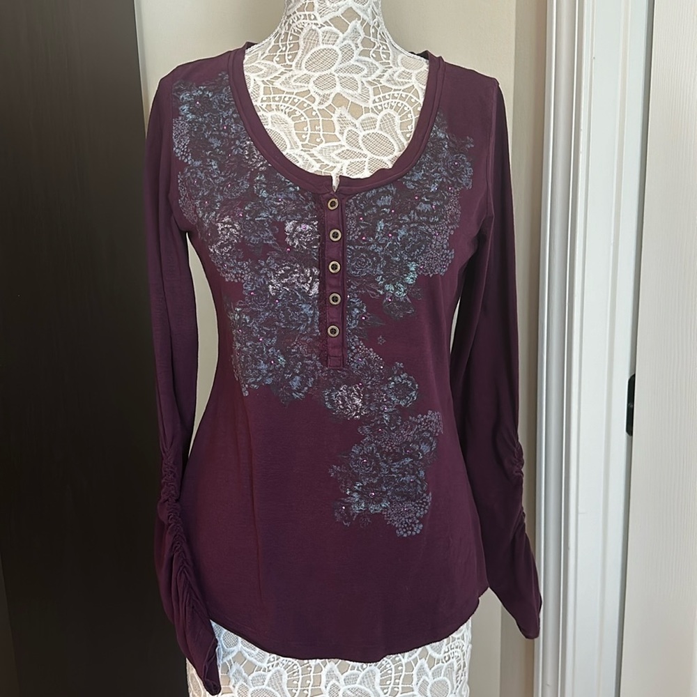 GREAT CONDITION NINE WEST vintage America long sleeve embellished top size S